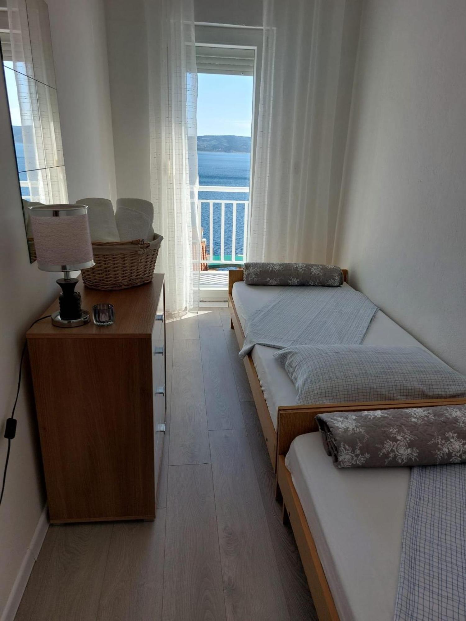Apartments With A Parking Space Pisak, Omis - 1009 מראה חיצוני תמונה